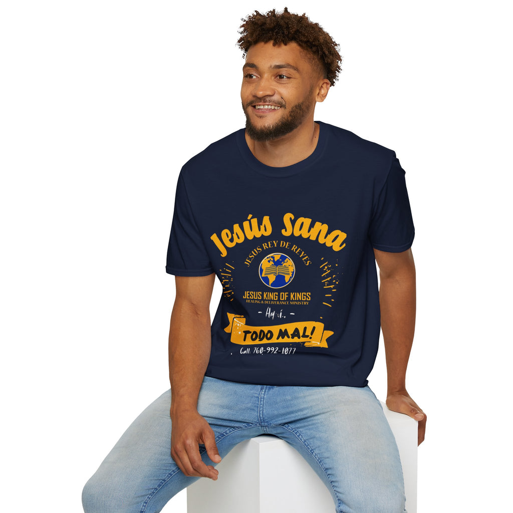 Jesús Sana Todo Mal T-Shirt — Spanish Christian Faith Tee (Jesus King of Kings)