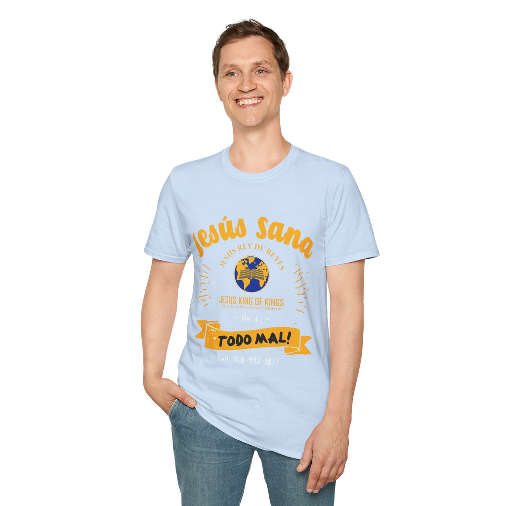 Jesús Sana Todo Mal T-Shirt — Spanish Christian Faith Tee (Jesus King of Kings)