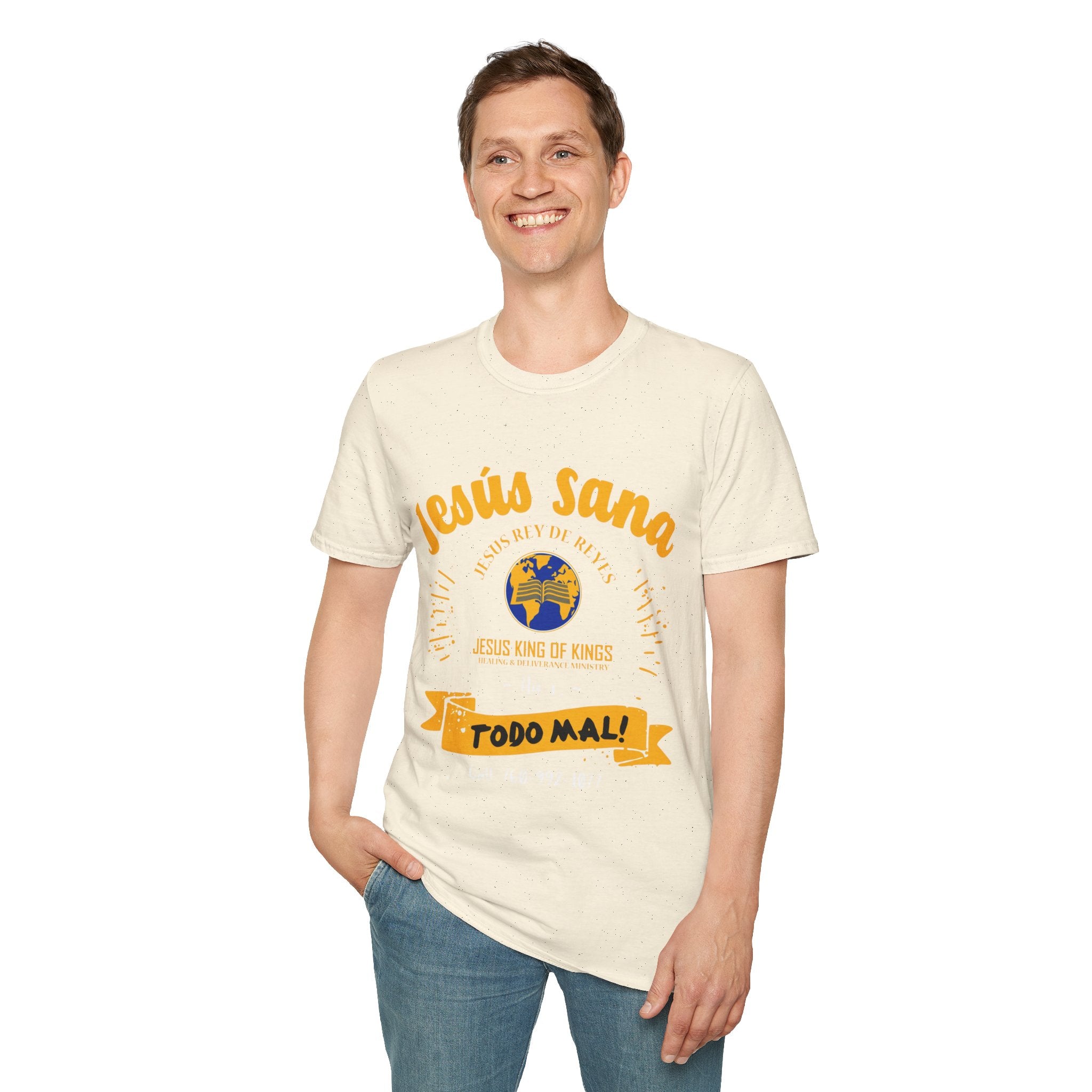 Jesús Sana Todo Mal T-Shirt — Spanish Christian Faith Tee (Jesus King of Kings)