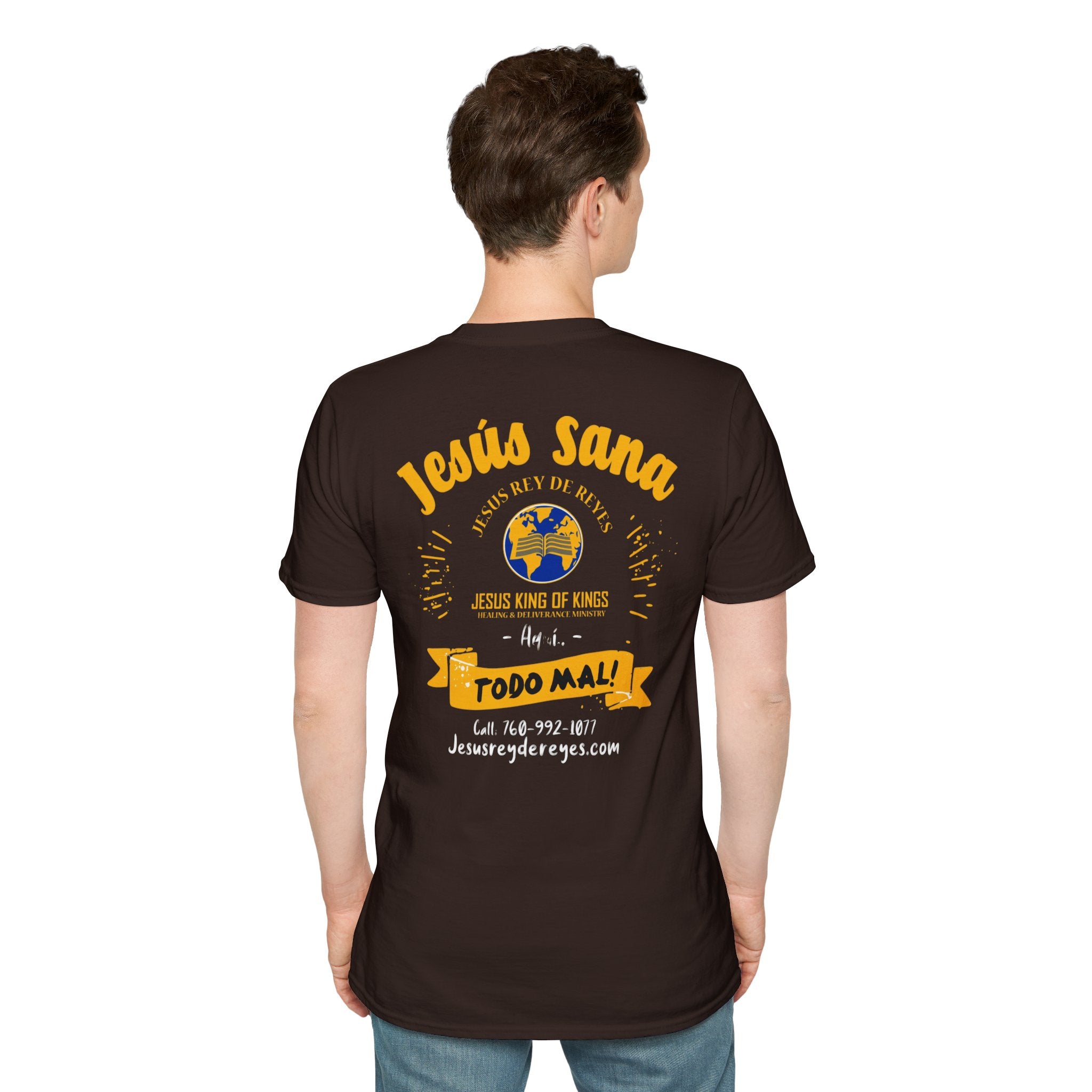 Jesús Sana Todo Mal T-Shirt — Spanish Christian Faith Tee (Jesus King of Kings)