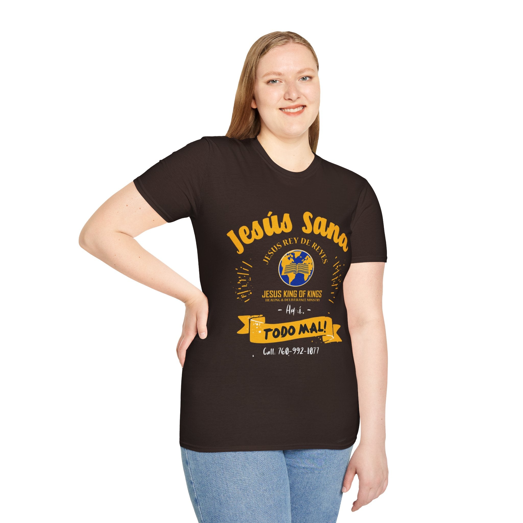 Jesús Sana Todo Mal T-Shirt — Spanish Christian Faith Tee (Jesus King of Kings)