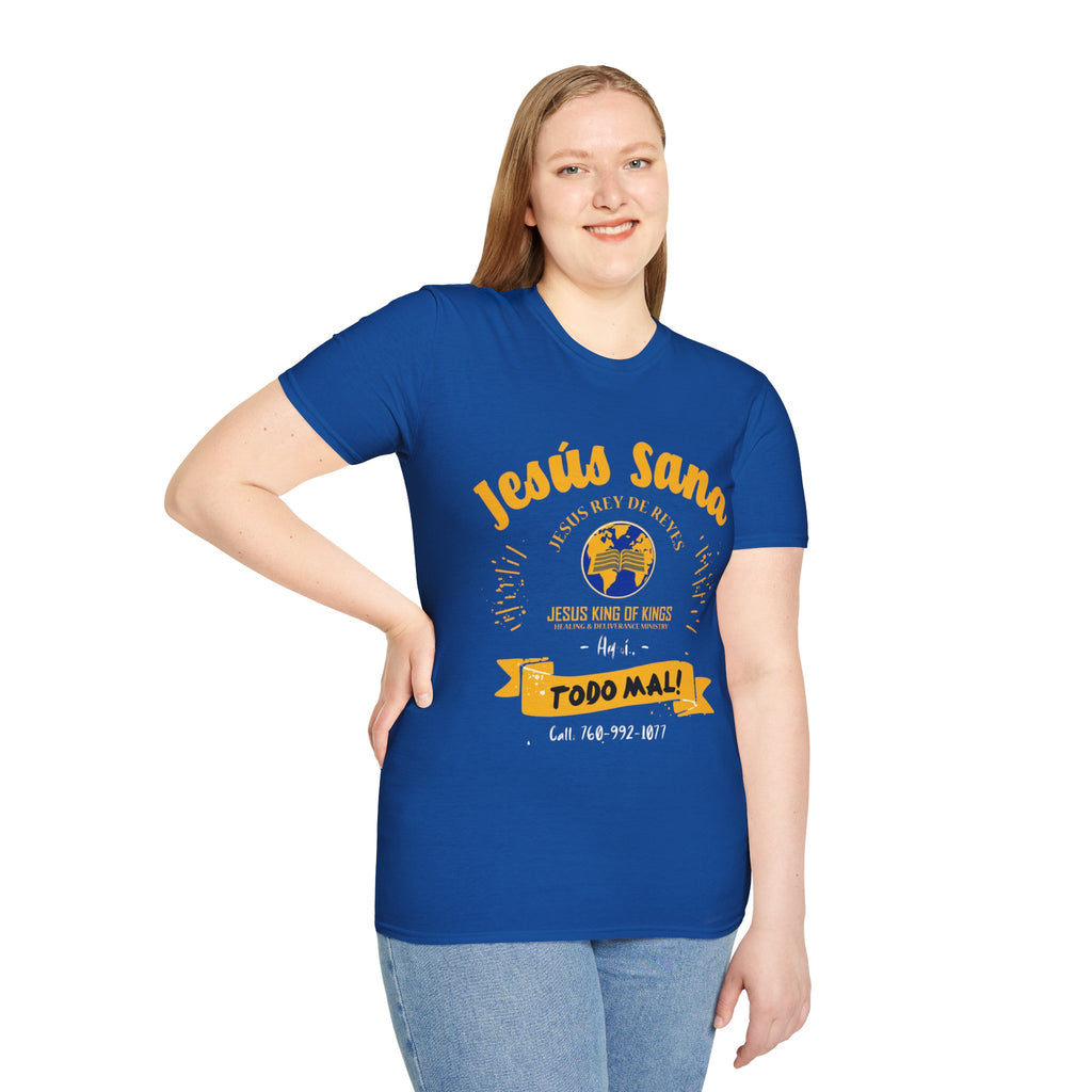 Jesús Sana Todo Mal T-Shirt — Spanish Christian Faith Tee (Jesus King of Kings)