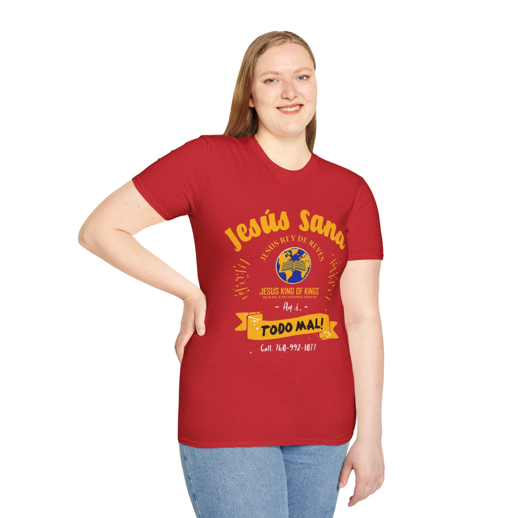 Jesús Sana Todo Mal T-Shirt — Spanish Christian Faith Tee (Jesus King of Kings)