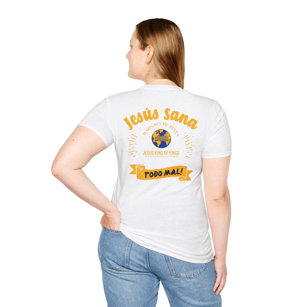 Jesús Sana Todo Mal T-Shirt — Spanish Christian Faith Tee (Jesus King of Kings)