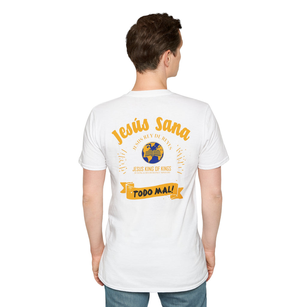 Jesús Sana Todo Mal T-Shirt — Spanish Christian Faith Tee (Jesus King of Kings)