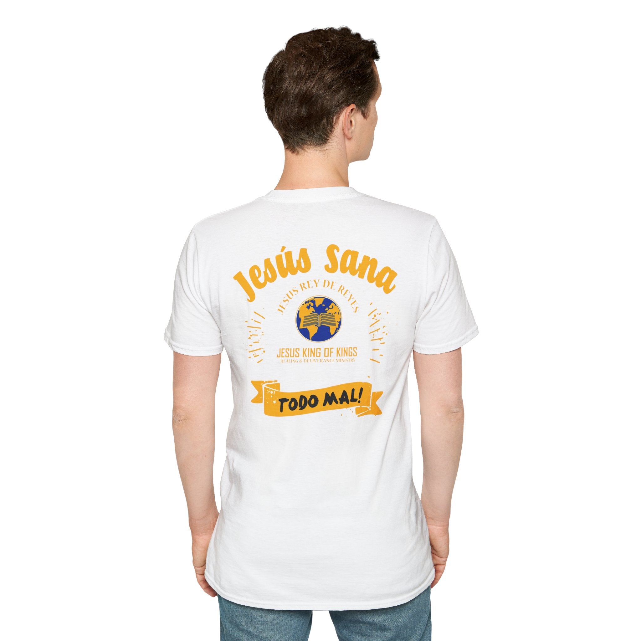 Jesús Sana Todo Mal T-Shirt — Spanish Christian Faith Tee (Jesus King of Kings)