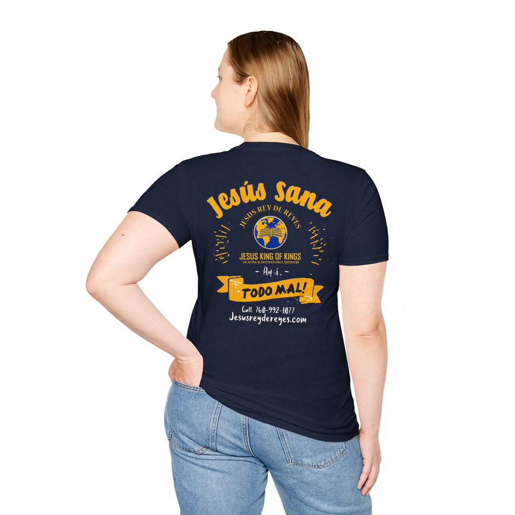 Jesús Sana Todo Mal T-Shirt — Spanish Christian Faith Tee (Jesus King of Kings)